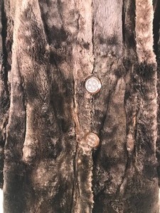 lot 195 image: Fur coat by Nigbor Furs