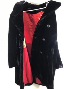 lot 196 image: Zero King 40 fur coat