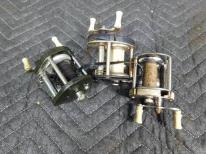 lot 222 image: 3 vintage fishing reels