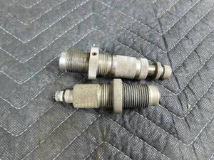 lot 242 image: 30-06 Rifle sizing and seating dies