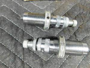 lot 251 image: 30-30 Winchester sizing and seating dies