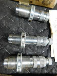 lot 252 image: 300 Savage sizing and seating dies