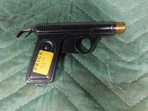lot 275 image: No. 71 Metal water pistol