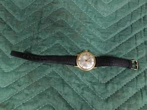 lot 285 image: 27 Jeweled Elgin watch