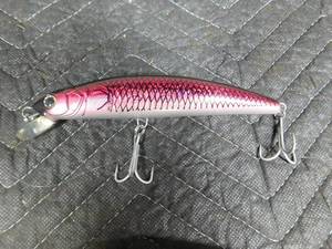 lot 291 image: 2 Muskie lures