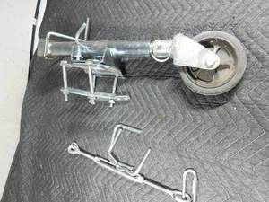 lot 340 image: Trailer jack stand