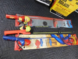 lot 540 image: 3 kids fishing rods and reels and Bait bedding.