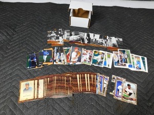 lot 420 image: Lot of Upper Deck baseball cards