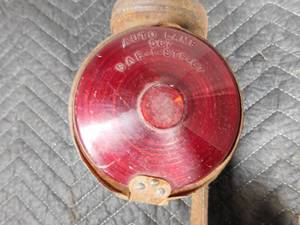 lot 521 image: Auto lamp 567