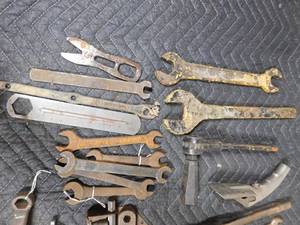 lot 527 image: Vintage tools