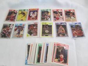 55 1989-90 Fleer Basketball cards...