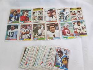 60 1981 Topps Football Cards...