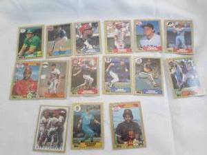 Assorted 1987 Topps Baseball Cards...
