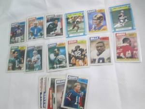 Assored 1987 Topps Football Cards...