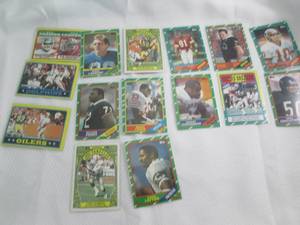 Assorted 1986 Topps Football Cards...