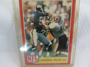 1985 Topps Lawrence Taylor Card...