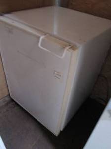 Kenmore Small RefrigeratorFreezer...
