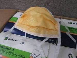 HALYARD FLUIDSHIELD 3 Disposable Ma...