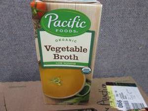 12- 32 oz pks Pacific Foods Vegetab...