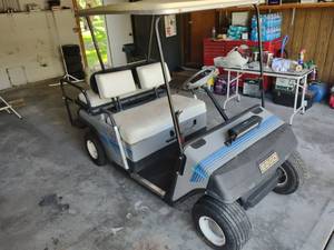 lot 2 image: EZGO Golf Cart