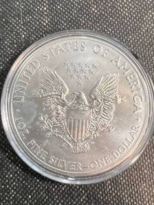 lot 33 image: 2015 AMERICAN SILVER EAGLE IN AIRTITE
