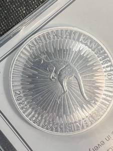 lot 61 image: 2022 AUSTRALIA KANGAROO 1 TROY OZ .9999 FINE SILVER