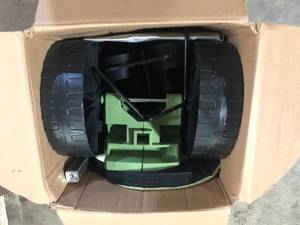 lot 19 image: TheXceptional Wheelie Scoot with Tool Toter Handle, Bucket and Comfort Cushion Customer Returns See Pictures