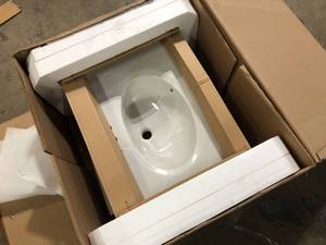 Design House 25 in. Cultured Marble Vanity Top in White on White with Basin    Customer Returns See Pictures