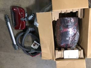 KENMORE Pet Friendly Pop-N-Go UltraPlush Bagged Canister Vacuum Cleaner   Customer Returns See Pictures