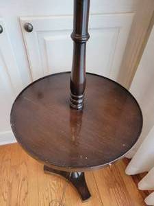 lot 47 image: Contemporary Floor Table Lamp