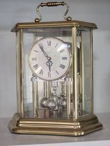 lot 48 image: Bulova Mantel Clock B8825
