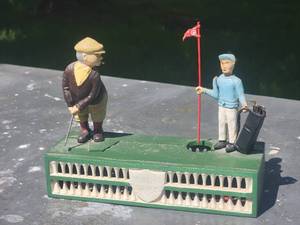 lot 14 image: Cast Iron Mechanical Golfer Bank