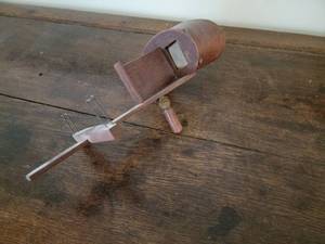 lot 34 image: Antique Stereograph Viewer with Slide Collection