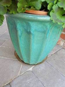 lot 95 image: Turquoise Green Drip Glaze Garden Planters
