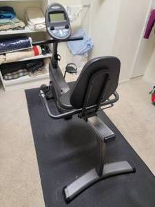 lot 120 image: Vision Fitness Recumbent Fitness Bike - R1400