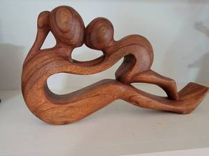 lot 87 image: Carved Rosewood Mother & Child Statue, artist signed W. Rendan