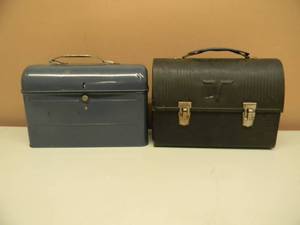 lot 46 image: Vintage METAL THERMOS LUNCH BOXES -   COOL OLD SCHOOL PIECES - SEE PICTURES