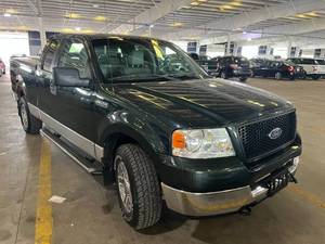 lot 18 image: 2005 Ford F-150 XL 4x4