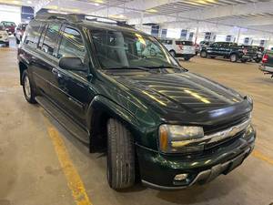 lot 21 image: 2003 Chevrolet Trailblazer EXT 4x4
