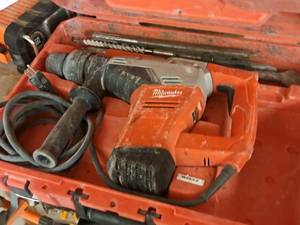 lot 125 image: Milwaukee 1-916 SDS-Max Rotary Hammer Kit 5317-21