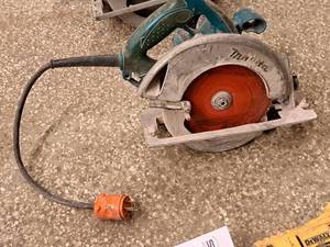 lot 150 image: Makita 7-14 Circular Saw 5007