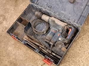 lot 158 image: Bosch Boschhammer Hammer Drill 3611B64011 with Case and Bits