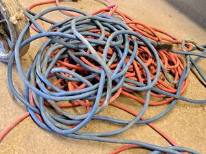 lot 171 image: Lot of (2) Extension Cords