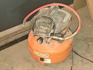 lot 50 image: Ridgid 6-Gallon 150-PSI Pancake Air Compressor OF60150HA