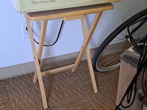 lot 201 image: Wood Folding TV Tray