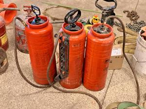 lot 91 image: Lot of (3) Pump Sprayers