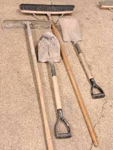 lot 223 image: Concrete Tools - Push Broom, Flat Shovel, Spade, Trowel