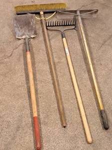lot 225 image: Concrete Tools - Push Broom, Flat Shovel, Bow Rake, Trowel