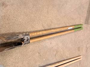 lot 232 image: Post Hole Digger