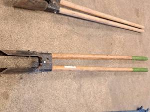 lot 234 image: Post Hole Digger